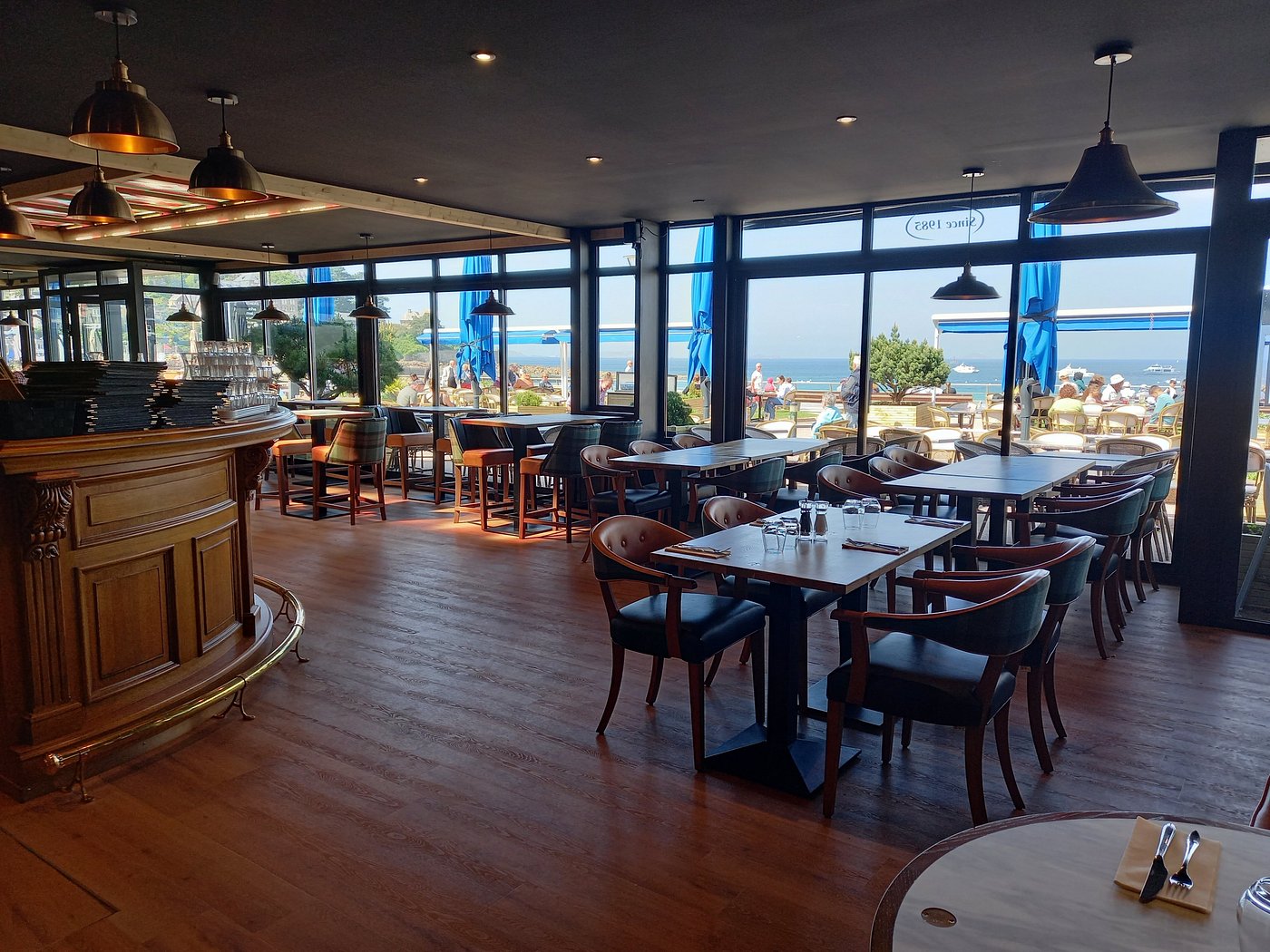 Salle vue mer